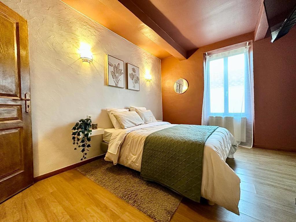 Superbe Maison De Village 圣希尼扬 外观 照片